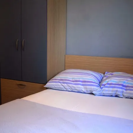 Pijaca شقة نين